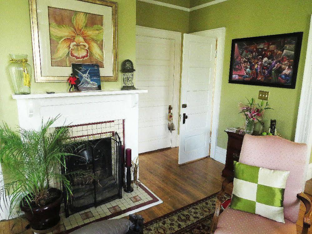 Inn Upon Moon River Plantation Chester Bagian luar foto