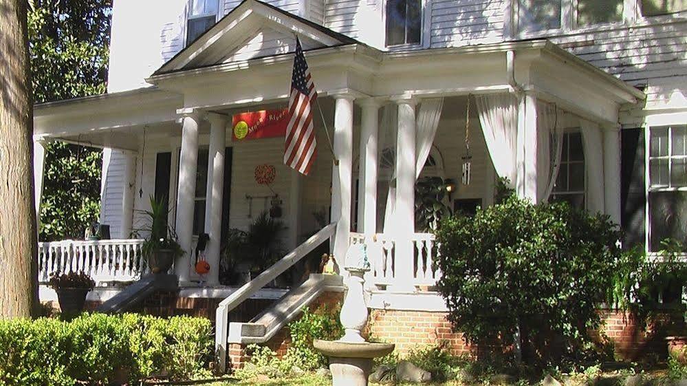 Inn Upon Moon River Plantation Chester Bagian luar foto
